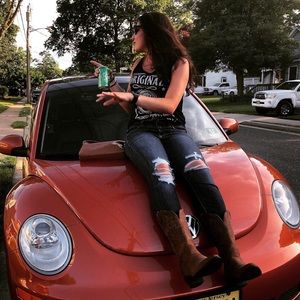 Meet your Posher, Dora